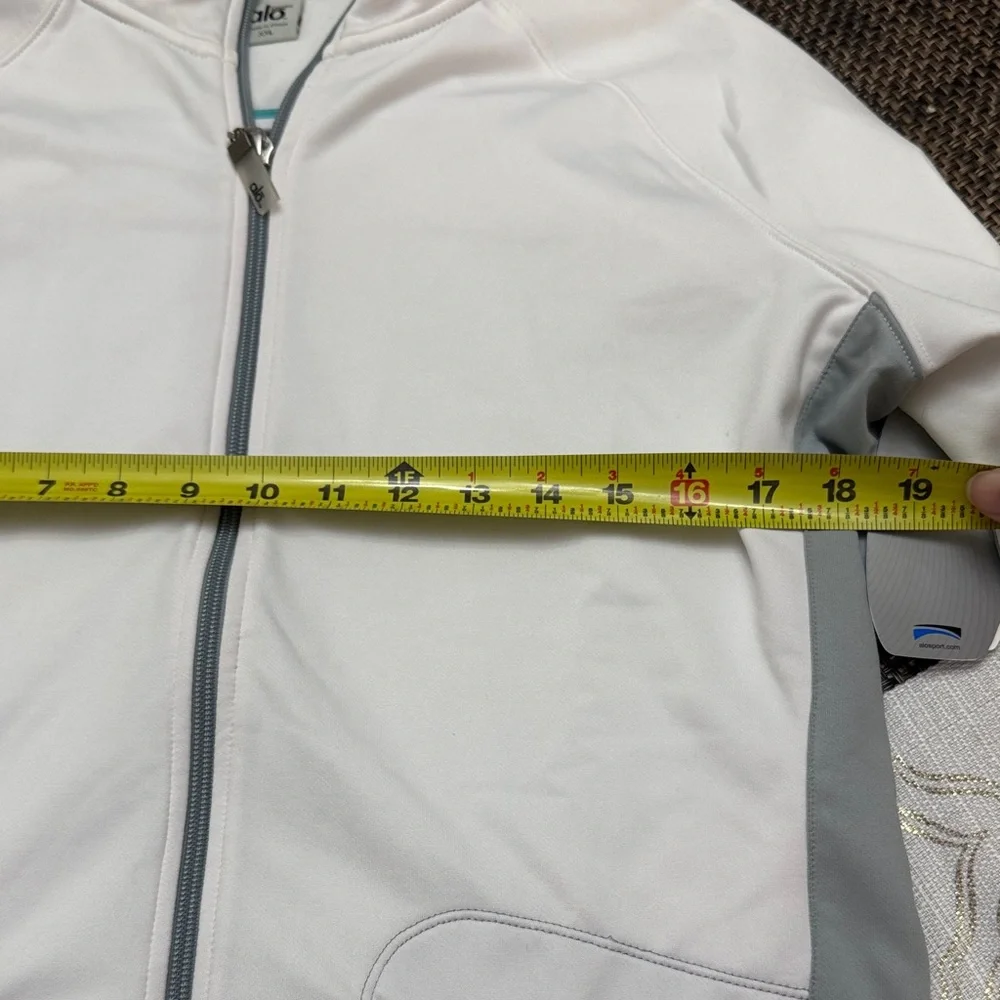 ALO Yoga Cream Zip-Up Jacket